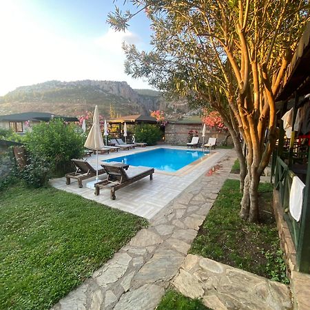 Montenegro Motel Фаралия Экстерьер фото